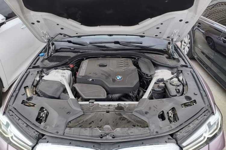 Used BMW 5 Series 2022 Second Facelift 530Li Leading Edition M Sport Package Engine Bay
