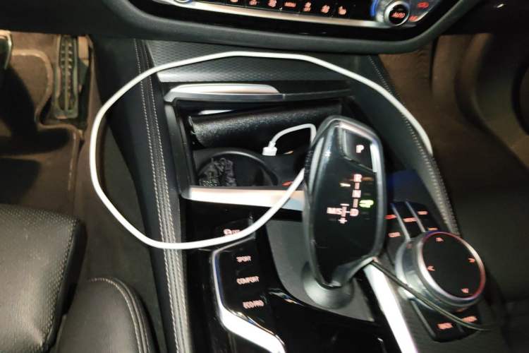 Used BMW 5 Series 2022 530i M Sport Package Gear Lever