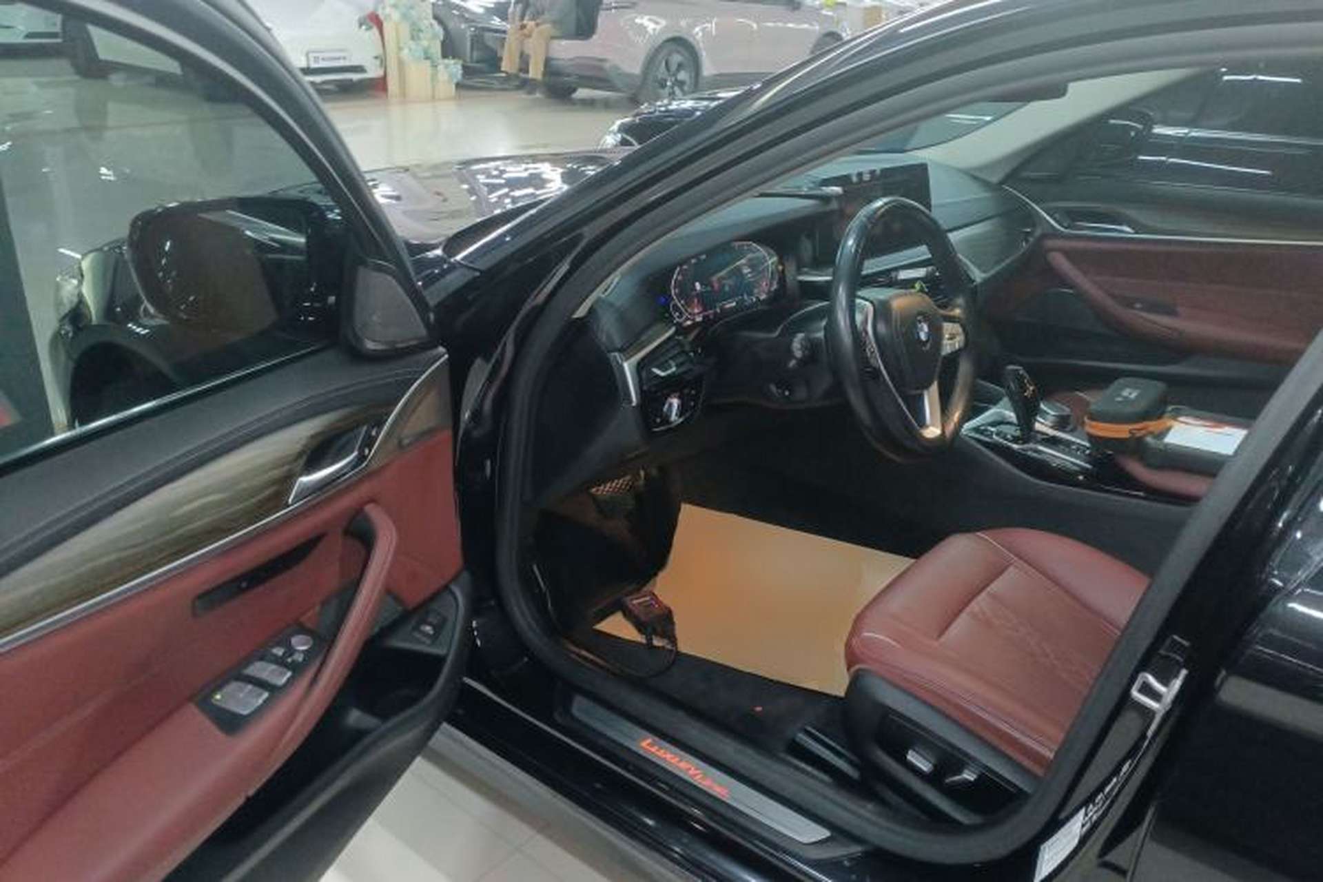 Used BMW 5 Series 2022 Updated 530Li xDrive Luxury Package Driver Seat