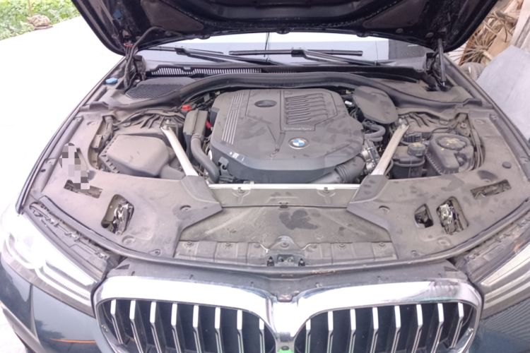 Used BMW 5 Series 2022 Second Facelift 540i Sport Line M Sport Package Engine Bay
