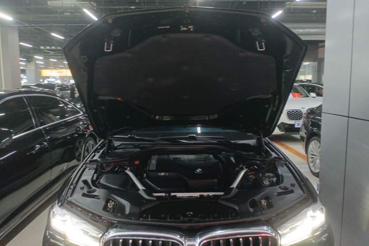 Used BMW 5 Series 2022 Updated 530Li xDrive Luxury Package Engine Bay