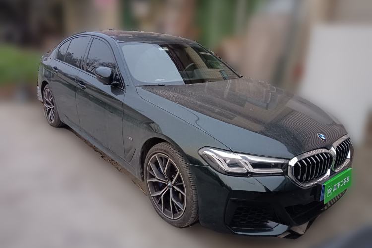 Used BMW 5 Series 2022 Second Facelift 540i Sport Line M Sport Package Exterior 2