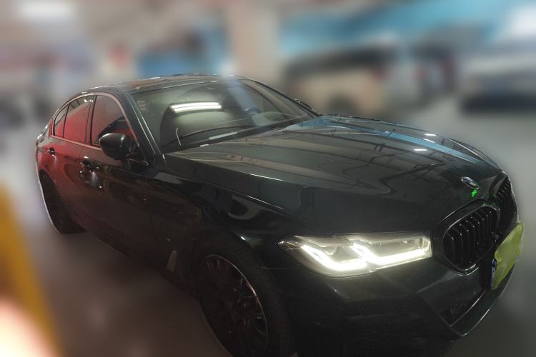 Used BMW 5 Series 2022 540i Sport Line M Sport Package Front Right 45 Deg