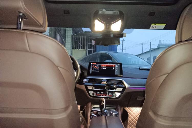 Used BMW 5 Series 2022 Second Facelift 540i Sport Line M Sport Package Headliner