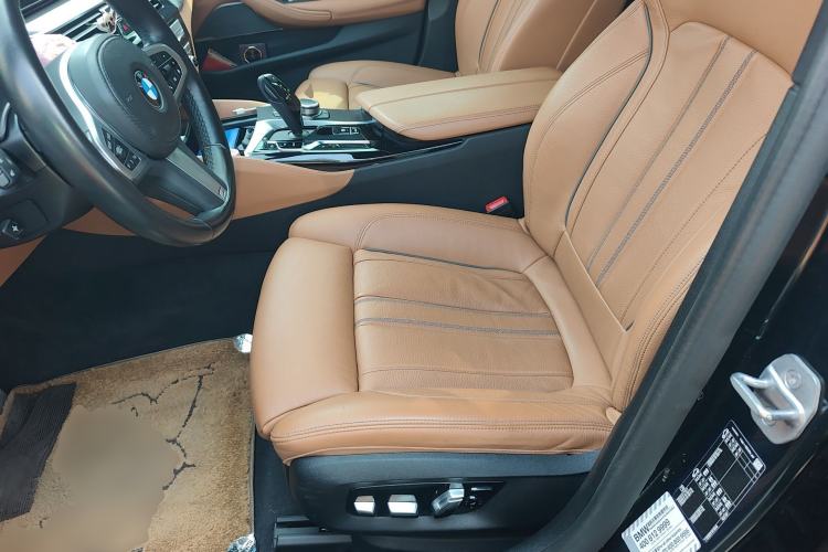 Used BMW 5 Series 2022 Restyled 530i Sport Line with M Sport Package Left Front Seat