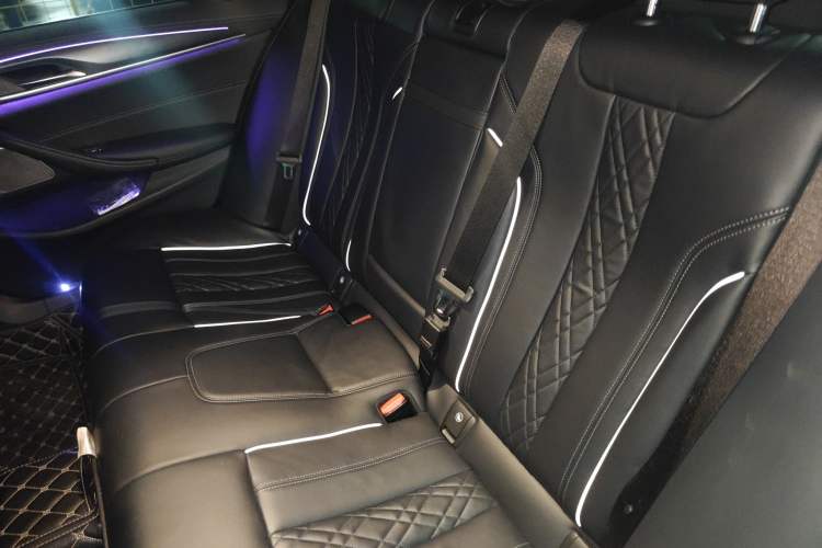 Used BMW 5 Series 2022 540i Sport Line M Sport Package Left Rear Seat