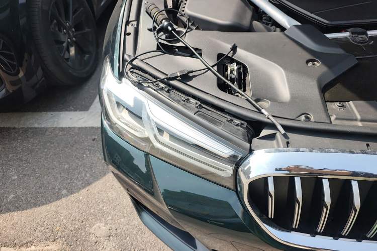 Used BMW 5 Series 2022 Restyled 530i Sport Line with M Sport Package Right Front Headlight
