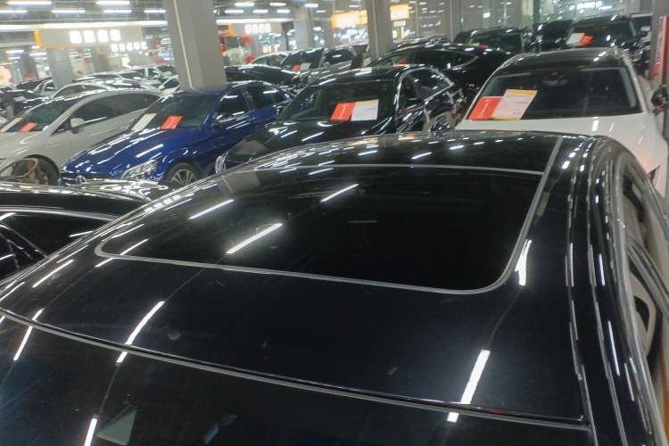 Used BMW 5 Series 2022 Updated 530Li xDrive Luxury Package Roof