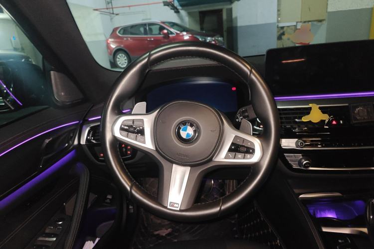Used BMW 5 Series 2022 540i Sport Line M Sport Package Steering Wheel