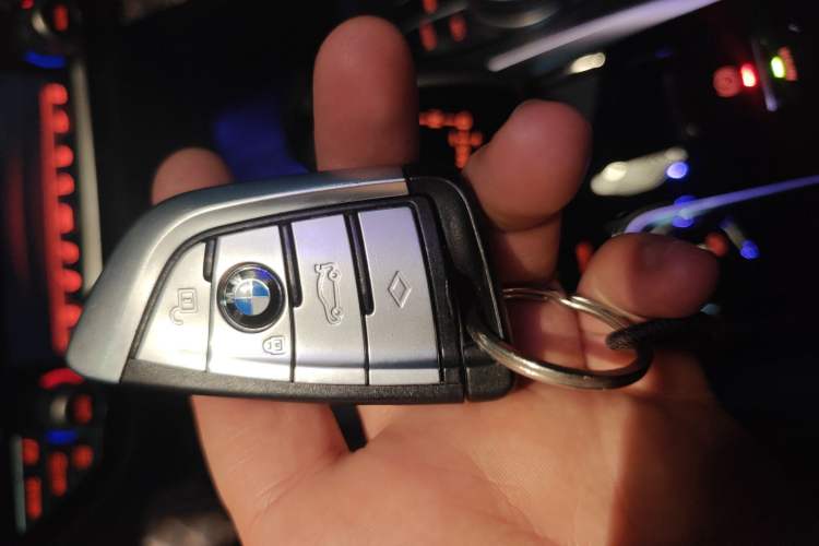 Used BMW 5 Series 2022 540i Sport Line M Sport Package Vehicle Key