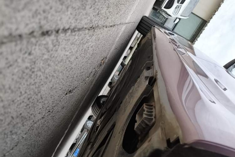 Used BMW 5 Series 2022 Second Facelift 530Li Leading Edition M Sport Package Left Side Sill