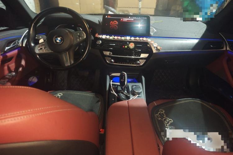 Used BMW 5 Series 2022 Second Facelift 530Li Leading Edition M Sport Package Center Console