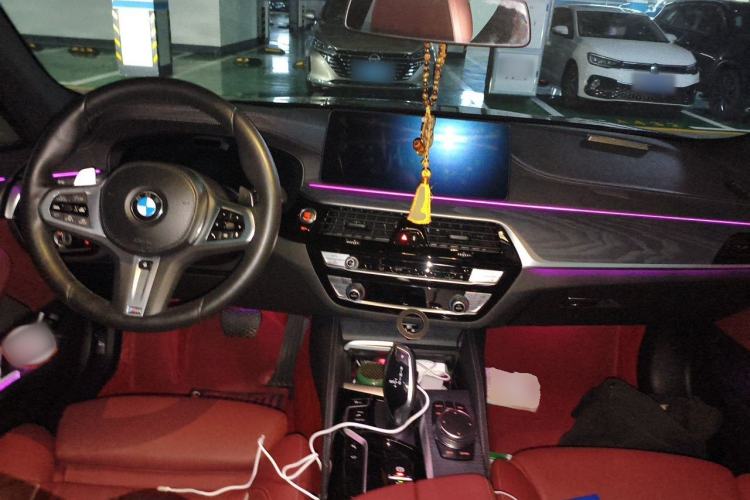 Used BMW 5 Series 2022 530Li Luxury Edition M Sport Package Center Console