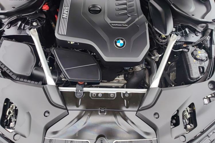 Used BMW 5 Series 2022 Restyled 525Li M Sport Package Engine Bay