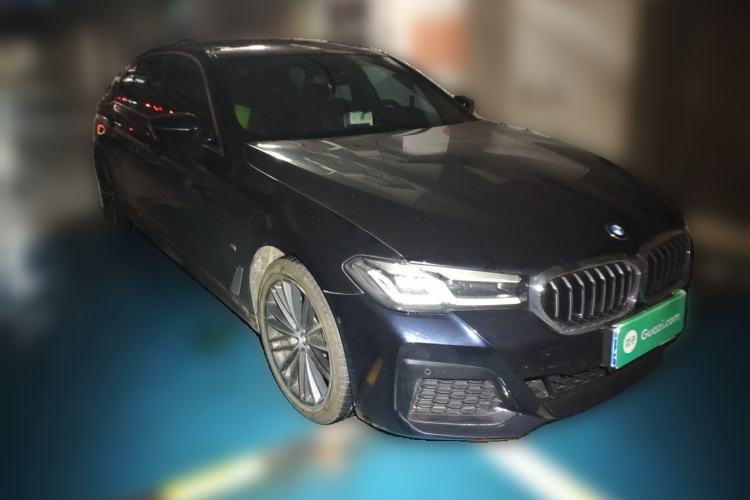 Used BMW 5 Series 2022 Second Facelift 530Li Leading Edition M Sport Package Front Right 45 Deg