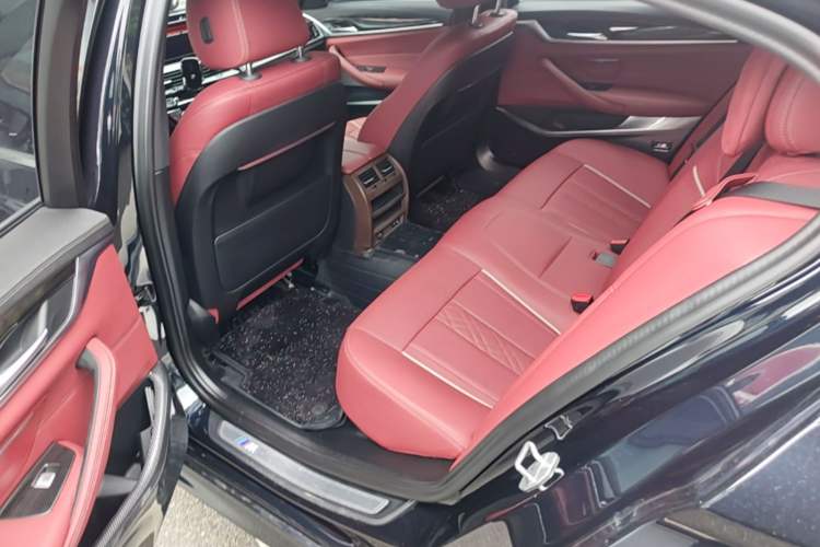 Used BMW 5 Series 2022 Restyled 525Li M Sport Package Left Rear Seat