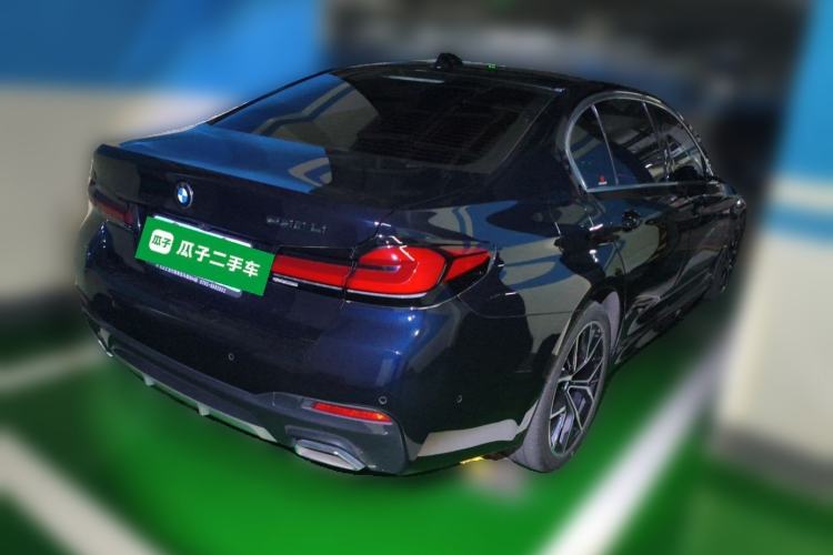 Used BMW 5 Series 2022 530Li Luxury Edition M Sport Package Rear Right 45 Deg