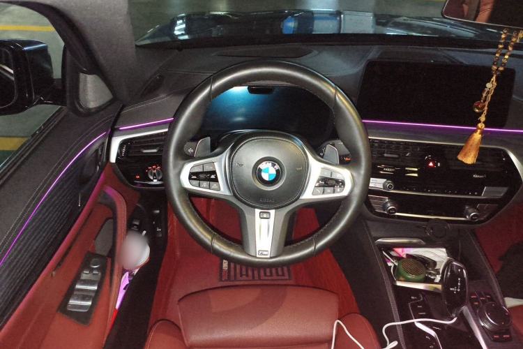 Used BMW 5 Series 2022 530Li Luxury Edition M Sport Package Steering Wheel