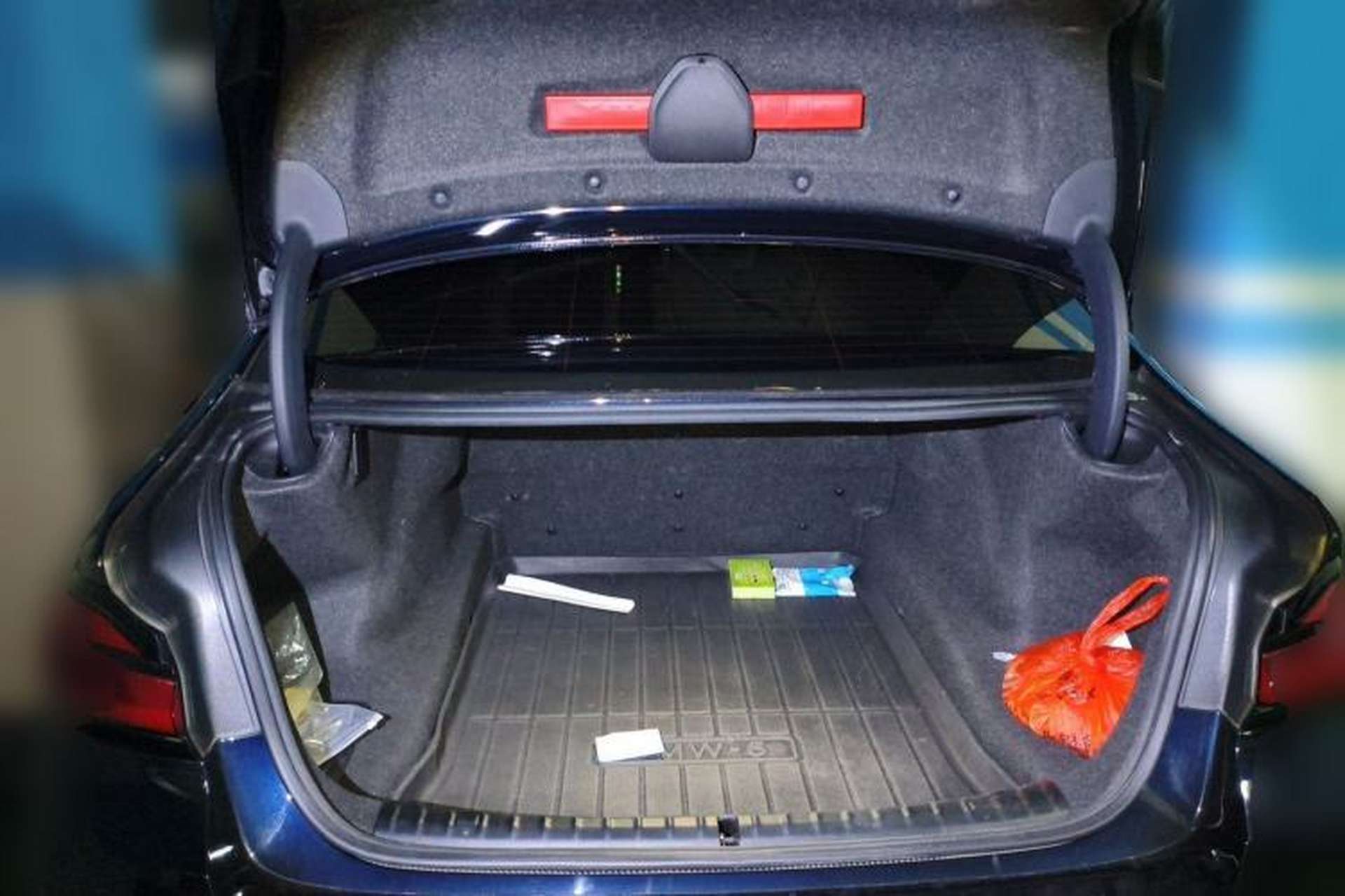 Used BMW 5 Series 2022 530Li Luxury Edition M Sport Package Trunk