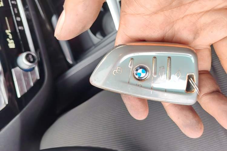 Used BMW 5 Series 2022 Restyled 525Li M Sport Package Vehicle Key