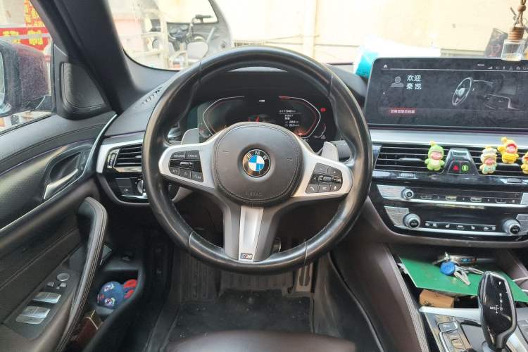 Used BMW 5 Series 2022 Restyled 540i Luxury Edition M Sport Package Steering Wheel