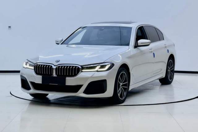 BMW 5 Series 2022 Restyled 525Li M Sport Package d’occasion
