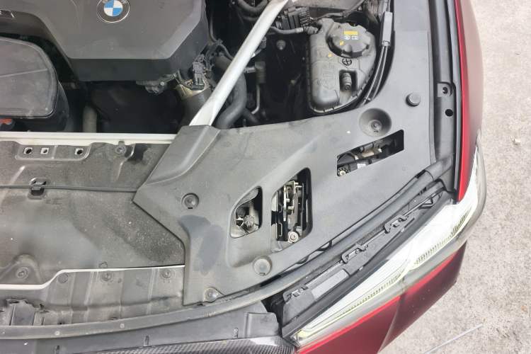 Used BMW 5 Series 2022 Restyled 525Li M Sport Package Engine Bay Left
