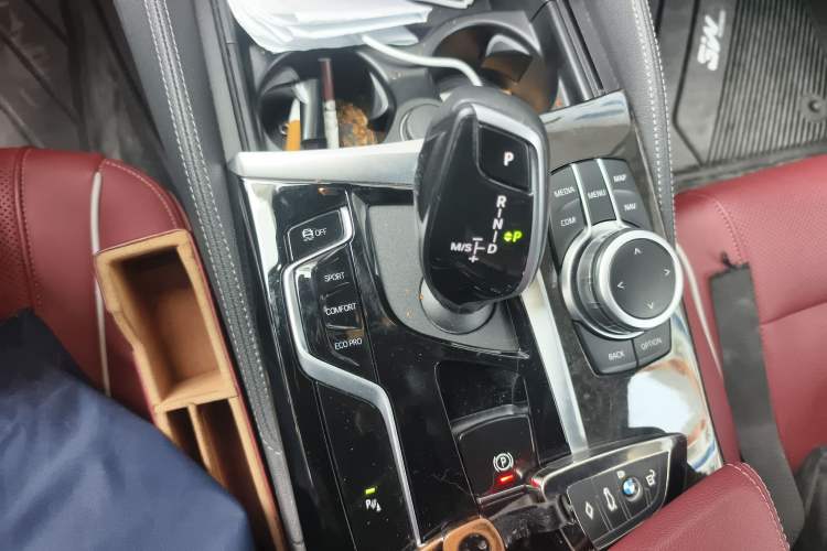 Used BMW 5 Series 2022 Restyled 525Li M Sport Package Gear Lever