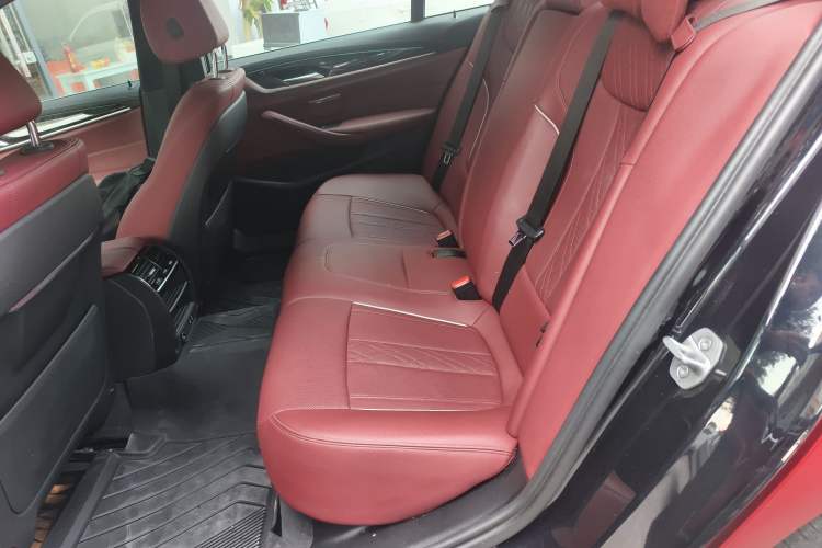 Used BMW 5 Series 2022 Restyled 525Li M Sport Package Left Rear Seat