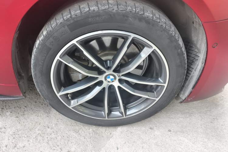 Used BMW 5 Series 2022 Restyled 525Li M Sport Package Right Front Wheel Hub