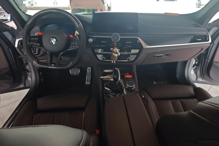 Used BMW 5 Series 2022 Second Facelift 540i Sport Line M Sport Package Center Console