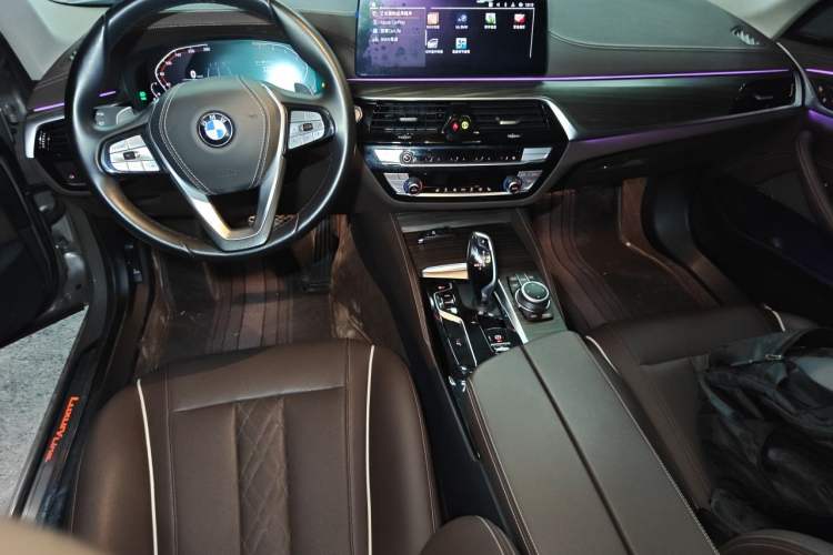 Used BMW 5 Series 2022 Updated 530Li Leading Edition Luxury Package Center Console