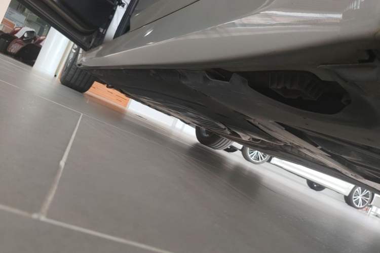 Used BMW 5 Series 2022 Updated 530Li Leading Edition Luxury Package Chassis Rear Left