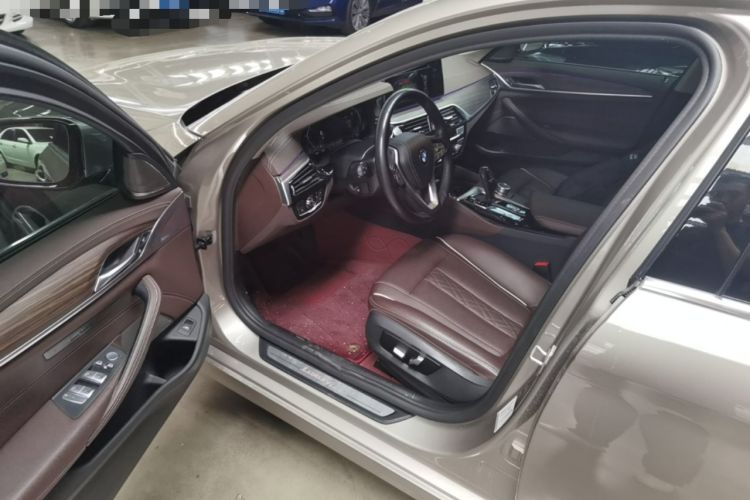 Used BMW 5 Series 2022 Updated 530Li Leading Edition Luxury Package Driver Seat
