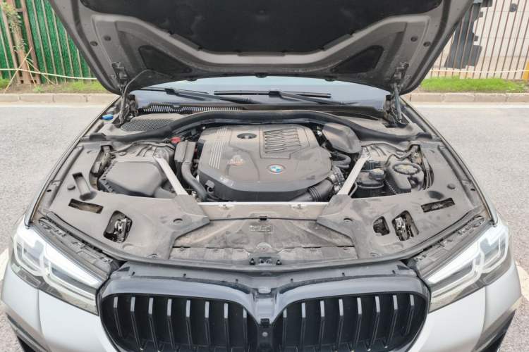 Used BMW 5 Series 2022 Restyled 540i Luxury Edition M Sport Package Engine Bay