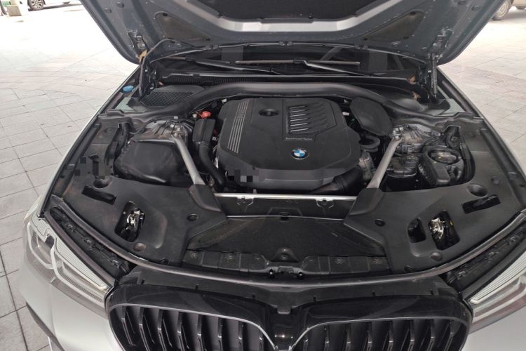 Used BMW 5 Series 2022 Second Facelift 540i Sport Line M Sport Package Engine Bay