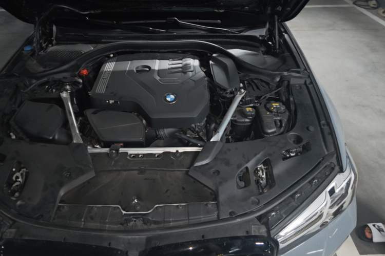 Used BMW 5 Series 2022 Second Facelift 530Li Leading Edition M Sport Package Engine Bay Left