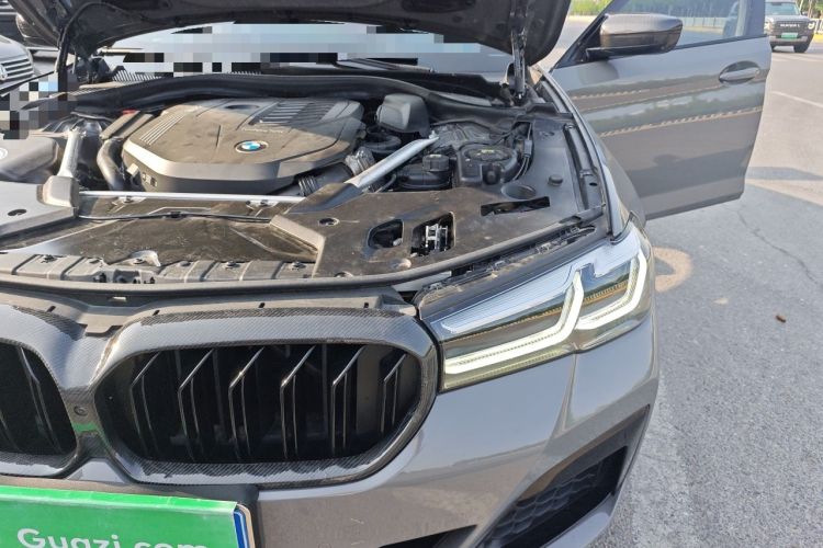Used BMW 5 Series 2022 Restyled 540i Luxury Edition M Sport Package Engine Bay Left