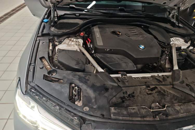 Used BMW 5 Series 2022 Restyled 530Li Executive M Sport Package Engine Bay Right
