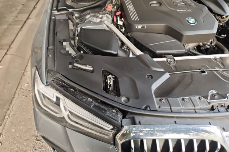 Used BMW 5 Series 2022 Second Facelift 530i M Sport Package Engine Bay Right