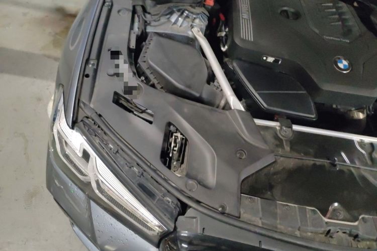 Used BMW 5 Series 2022 525i M Sport Package Engine Bay Right