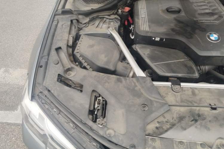 Used BMW 5 Series 2022 Updated 530i M Sport Package Engine Bay Right