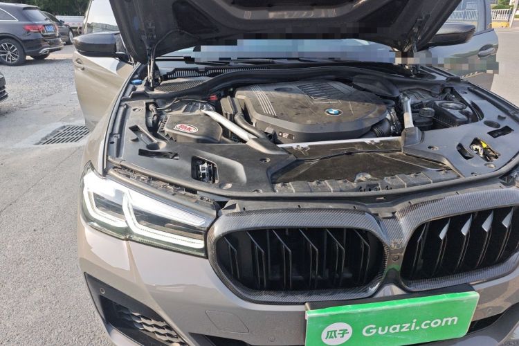 Used BMW 5 Series 2022 Restyled 540i Luxury Edition M Sport Package Engine Bay Right