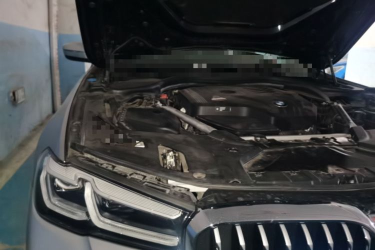 Used BMW 5 Series 2022 Restyled 530Li Leading Edition M Sport Package Engine Bay Right