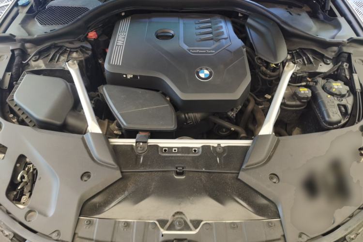 Used BMW 5 Series 2022 Second Facelift 530Li Luxury Version M Sport Package Engine Bay