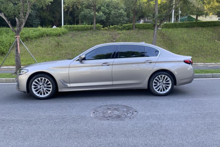 Used BMW 5 Series 2022 Second Facelift 525Li Luxury Package Exterior 1