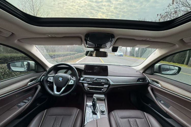 Used BMW 5 Series 2022 Updated 530Li Leading Edition Luxury Package Exterior 10