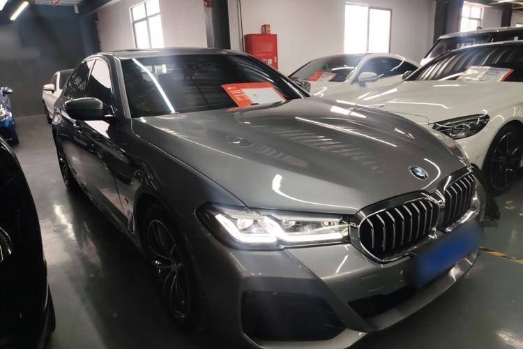 Used BMW 5 Series 2022 Second Facelift 525i M Sport Package Exterior 2