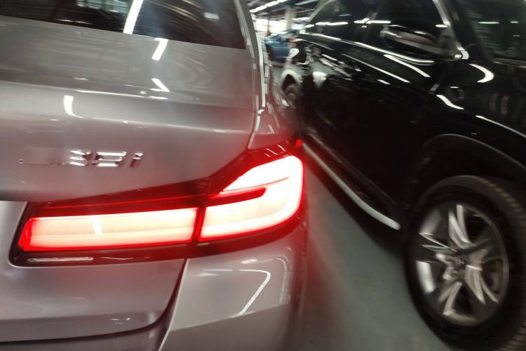 Used BMW 5 Series 2022 Second Facelift 525i M Sport Package Exterior 6