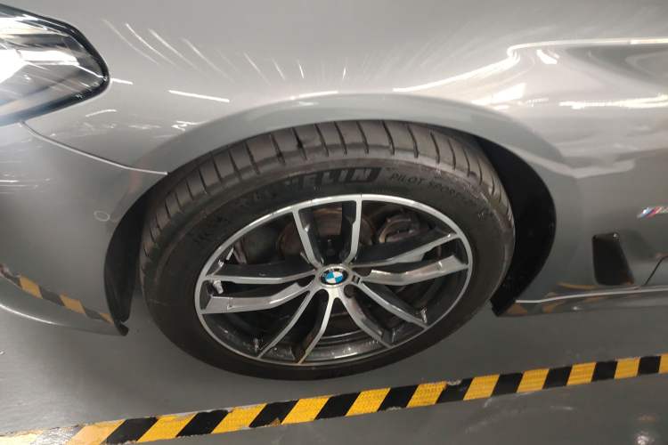 Used BMW 5 Series 2022 Second Facelift 525i M Sport Package Exterior 7